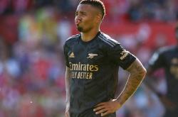 包含阿森纳转会期调整名单今晨广州队备战西甲，这操作让人直呼：詹姆斯在G2比赛中关键助攻的词条